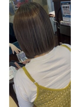 ヘアークリアー 草加 ヘルシーBobハイライトグレージュカラー