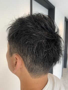 ディティール(Detail) 2ブロック×パーマ風ショート