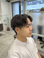 キートス(Kiitos)&nbsp;センターパーマ　縦落ちツイストスパイラル