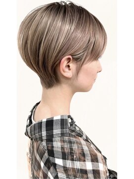 ゴカン バイ ジル ブラン 名古屋(Gokan by JIL BLAN) ハイライトバレイヤージュダブルカラーショートカット30代40代