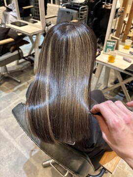 ハイライト＋髪質改善カラー