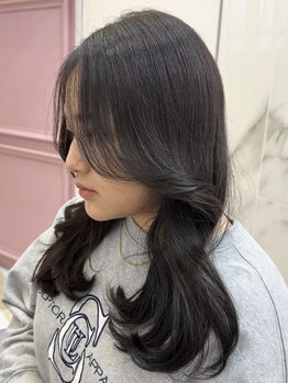 リー 梅田(Lee)の写真/Lee梅田店は"顔周りカット"や"前髪カット"も得意♪正面も横から見ても盛れる、可愛さ倍増の顔周りに♪