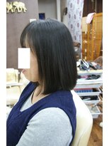 チチカカ(chichikaka)&nbsp;営業ビフォーアフター、うねりハネる髪に上質縮毛矯正