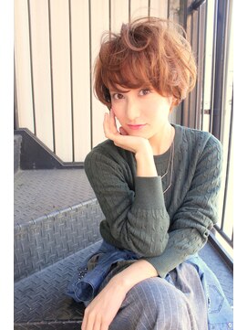 アンビエンテ(ambiente) 大人ショート×パーマ