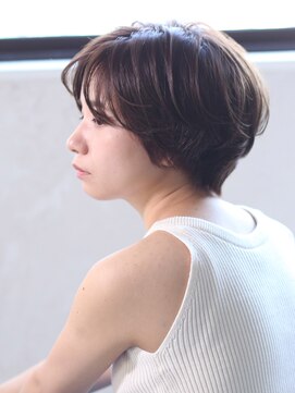 アンダートゥリー(_TREE) 大人レイヤーボブ「コレクト×抜け感」