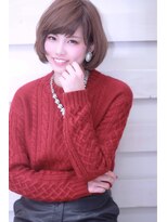 オーロ(ORO)&nbsp;ショートヘアでさり気なくインナーカラーでイメチェン☆