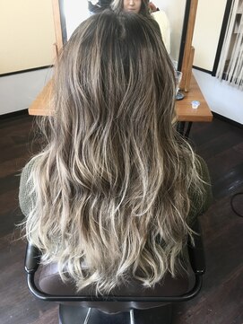 リピュア(Re:PURe) **ホワイト系シルバーグレーエアタッチ**