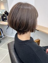 セラ(SERA)&nbsp;大人可愛い前下がりゆったりショートボブ