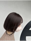 バッサリ切りっぱなしボブ