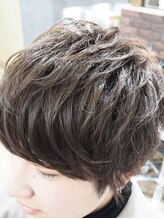 ヘアアンドメイク アクシス(AXIS)