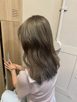 ローレンジウ(LOREN JU)&nbsp;透明感髪質改善ベージュダブルカラーミルクティーグレージュ