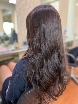 アークスヘアー 透明感♪髪質改善カラー小顔艶感ミディブラウン巻き髪