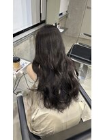 ラック(LUCK)&nbsp;レイヤーぱっつん前髪ステップボーンカットシルキー船橋/韓国