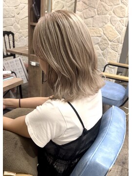 リベルテ(Liberte) 《Liberte》ホワイトベージュ/ケアブリーチ