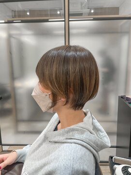 ポート 蕨(PORT) 【篠原】ショート×明るい白髪ぼかしハイライト