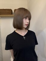 エクラ(ECLAT) 切りっぱなしボブ/グレージュカラー