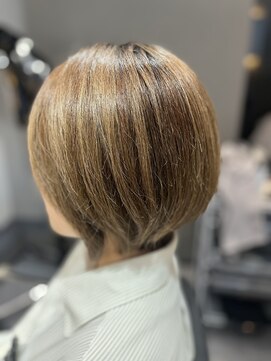 ジールヘアー(GIIL HAIR) ショートボブ