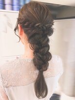 クレビア(CreBiA) ヘアセット/お呼ばれスタイル/キレイめ編み下ろしスタイル