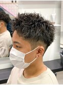 アップバング短髪ツイストスパイラルブリーチパーマツイスパ