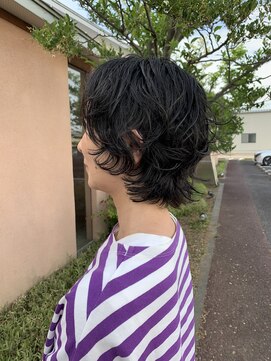 アルファサリダ(ALPHA SALIDA) くせ毛カット/うねり毛/ウルフカット/ミディアムウルフ