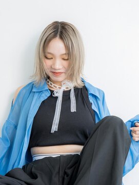 ソース 茨木(SOURCE) 艶髪ブリーチ♪ブロンドベージュカラー