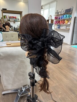 ヘアーウィンクルム(HAIR VINCULUM) 編みおろしアレンジ