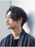 メンズ　韓国ヘア　センターパート　アッシュグレー