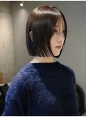 ぱつっとボブ×透明感カラー