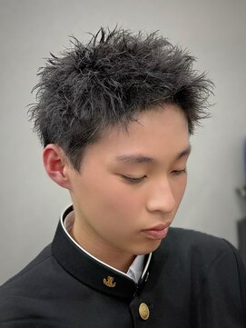 スラッシュ(SLASH) スパイキーショート/短髪/フェザーショート/姫路