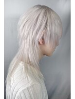 トリットフューアトリット(Hair & Make studio Tritt fur Tritt) ホワイトロングウルフ