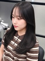 エミュ(Aimu.)&nbsp;韓国風レイヤーで小顔ヘア