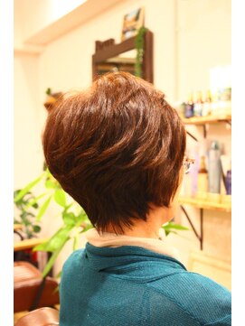 ヘアー ド ブラン(Hair de Brun) 前下がり☆グラデーションボブ☆