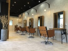 アグ ヘアー エスタ 浜大津店(Agu hair esta)の雰囲気（こだわりが詰まった空間★リラックスしてお過ごしください。）