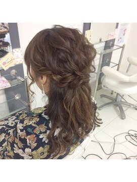 ヘアセット アリエス 新宿駅前店(aries) ハーフアップ