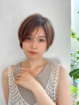 ジョエミバイアンアミ(joemi by Un ami)&nbsp;【joemi】斜めバンググレージュカラーシルキーベージュ(小倉太郎