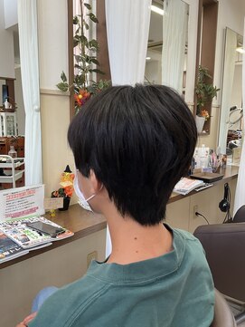 コアフィールフィス(COIFFURE fils) 新規お得クーポンあり【見附　今町】センター分け韓国風スタイル