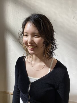 グロスシーループユナイテッド(GROSS C-LOOP UNITED) くびレイヤーベージュデジタル酸性パーマショートボブ