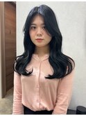 ロングレイヤー韓国巻き暗髪ヘア