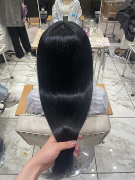 ゼスト フィーノ(ZEST fino) 【吉田 佑衣】透明感たっぷりブルーブラック