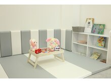 ルーストヘアー(Roost hair)の雰囲気（お子様連れでも安心！キッズスペース完備♪お気軽にご来店下さい）