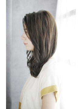 シュシュット(chouchoute) メルティカラー髪質改善ウェーブミディアム似合わせカット/239