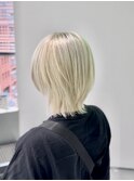 ▽□□▽ウルフカット×ホワイトブロンド