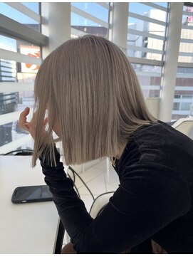 インフィス(INFIS) 【INFIS銀座 齋藤】ハイトーンボブ