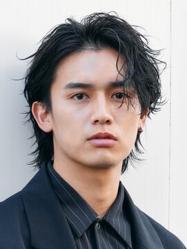 フィフス トウキョウ (fifth TOKYO) フェザーパーマフェザーショートルーズショート大人刈り上げ渋谷