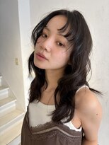 ナリー(Nary) 大きめカールのウェーブ巻きスタイル
