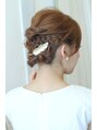リリーズ ヘア(Lily's Hair)&nbsp;アレンジ☆編み込みアップ＆フェザーバレッタ