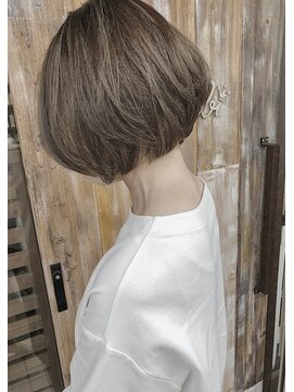 バンビ プライベート サロン(Bambi private salon) ハイライトオリーブベージュカラー*前下がりボブ*Bambi松平愛