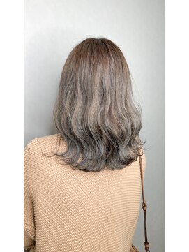 ワット 原宿店(W) ☆くすみ感が可愛いスモーキーグレージュ☆