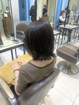 ネオリーブギンザ 銀座店(Neolive GINZA) 柔らかいヘア作り ☆ 暗髪でも毛流れが綺麗に見えます!