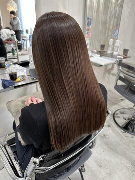 フィグバイアルテフィーチェ(fig by artefice) 切りっぱなし×髪質改善etraトリートメント